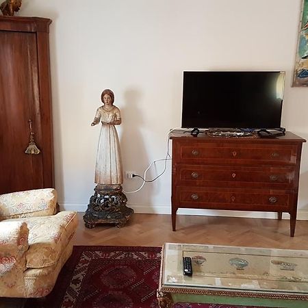 Elegante Appartamento In Centro A Cesena Dış mekan fotoğraf
