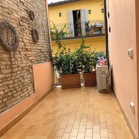 Elegante Appartamento In Centro A Cesena Dış mekan fotoğraf